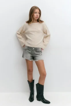 Y chunky embroidery shorts - Grau - Gina Tricot