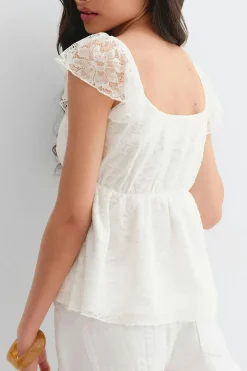 Y lace detail top - Weiß - Gina Tricot