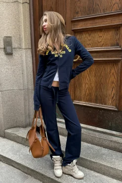 Y low flare sweatpants - Blau - Gina Tricot