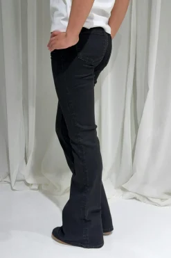 Y too clean flare jeans - Schwarz - Gina Tricot