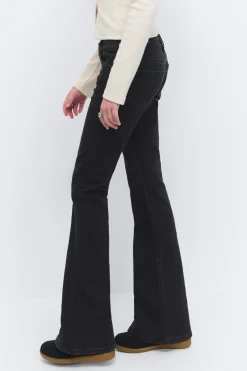 Y too clean flare jeans - Schwarz - Gina Tricot